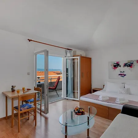 Residence Apartments Makarska
