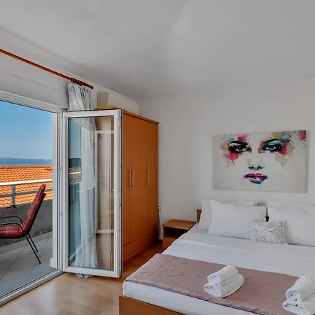 Apartment Residence Apartments Makarska