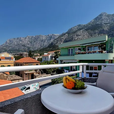 Residence Apartments *