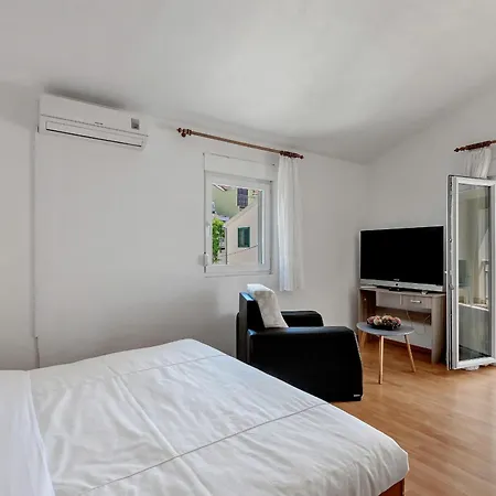 Residence Apartments Apartment *