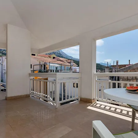 Apartment Residence Apartments Makarska
